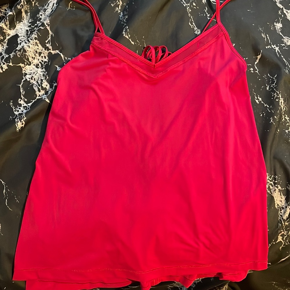 Lululemon vneck tank